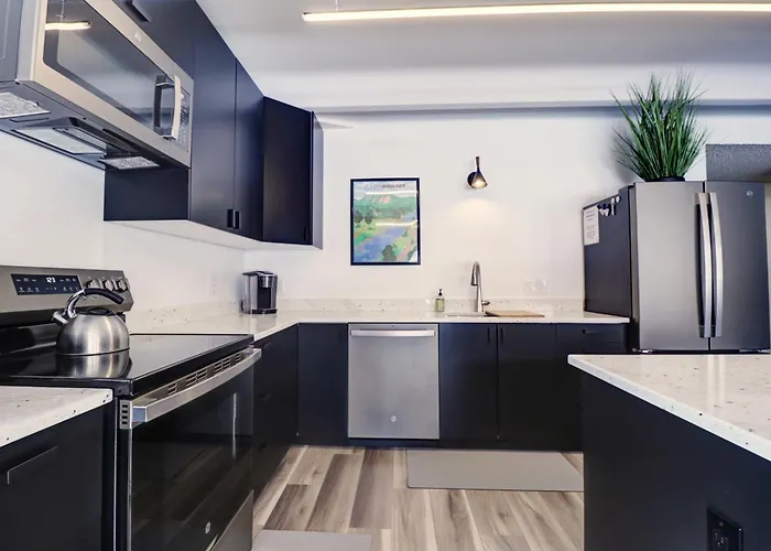 Pg107 Peregrine Apartment *